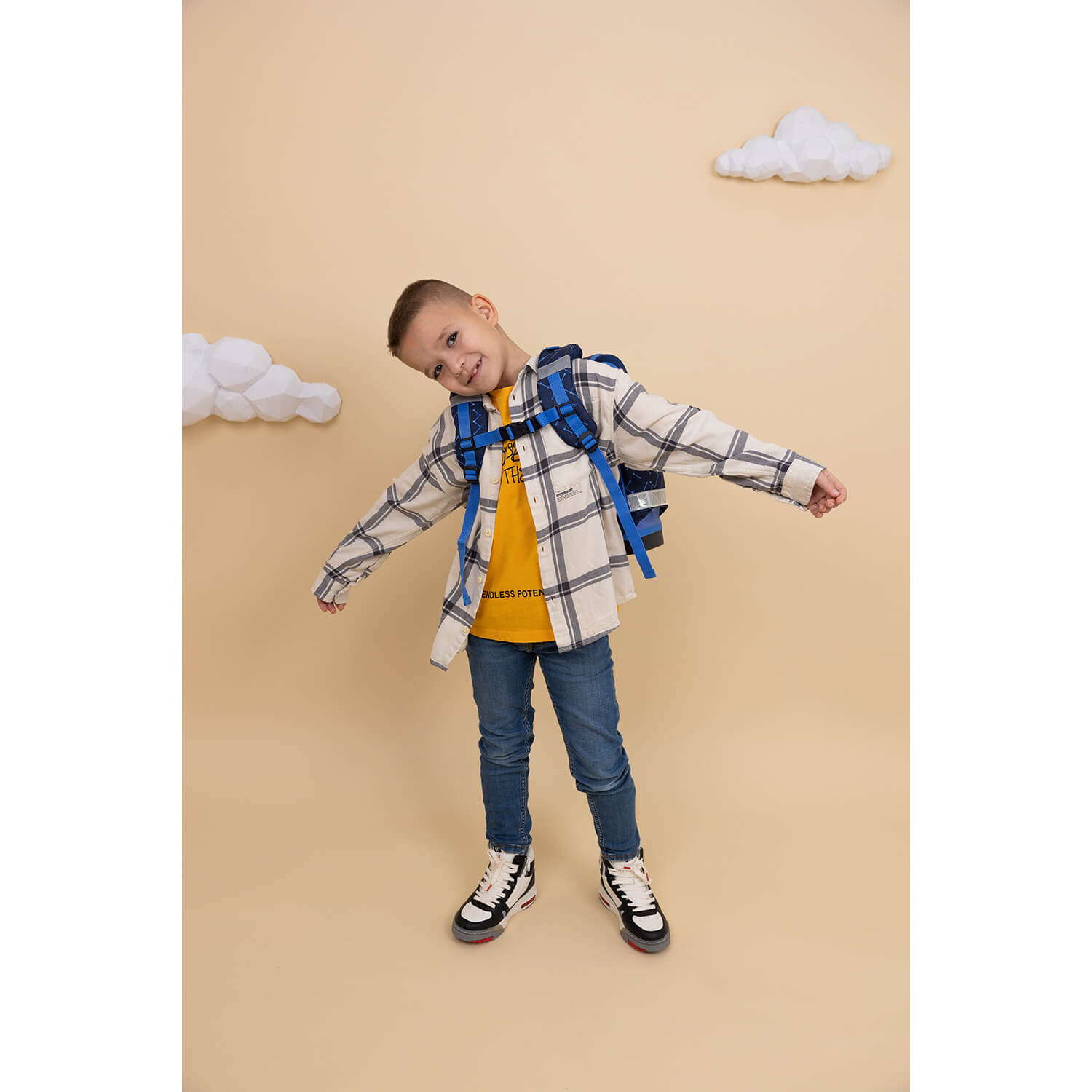 Stylish design of the Ergonomic School Bag Set for Boys– Belmil Classy Navy Blue Tech (4 pcs) with reflective elements.