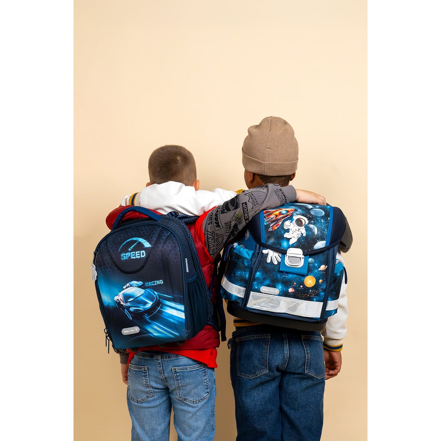 The Ergonomic School Bag Set for Boys – Belmil Classy Infinity Space (5 pcs) displayed with easy-to-use metal buckle.