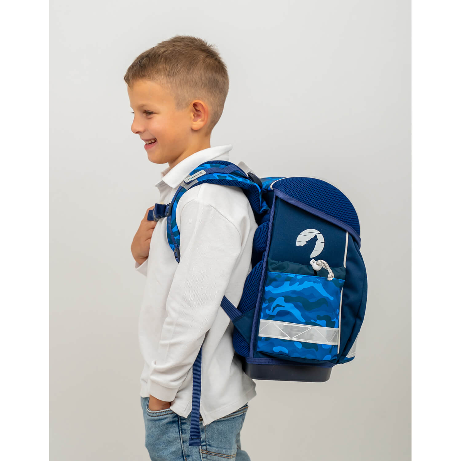 Classy Alpha Wolf schoolbag