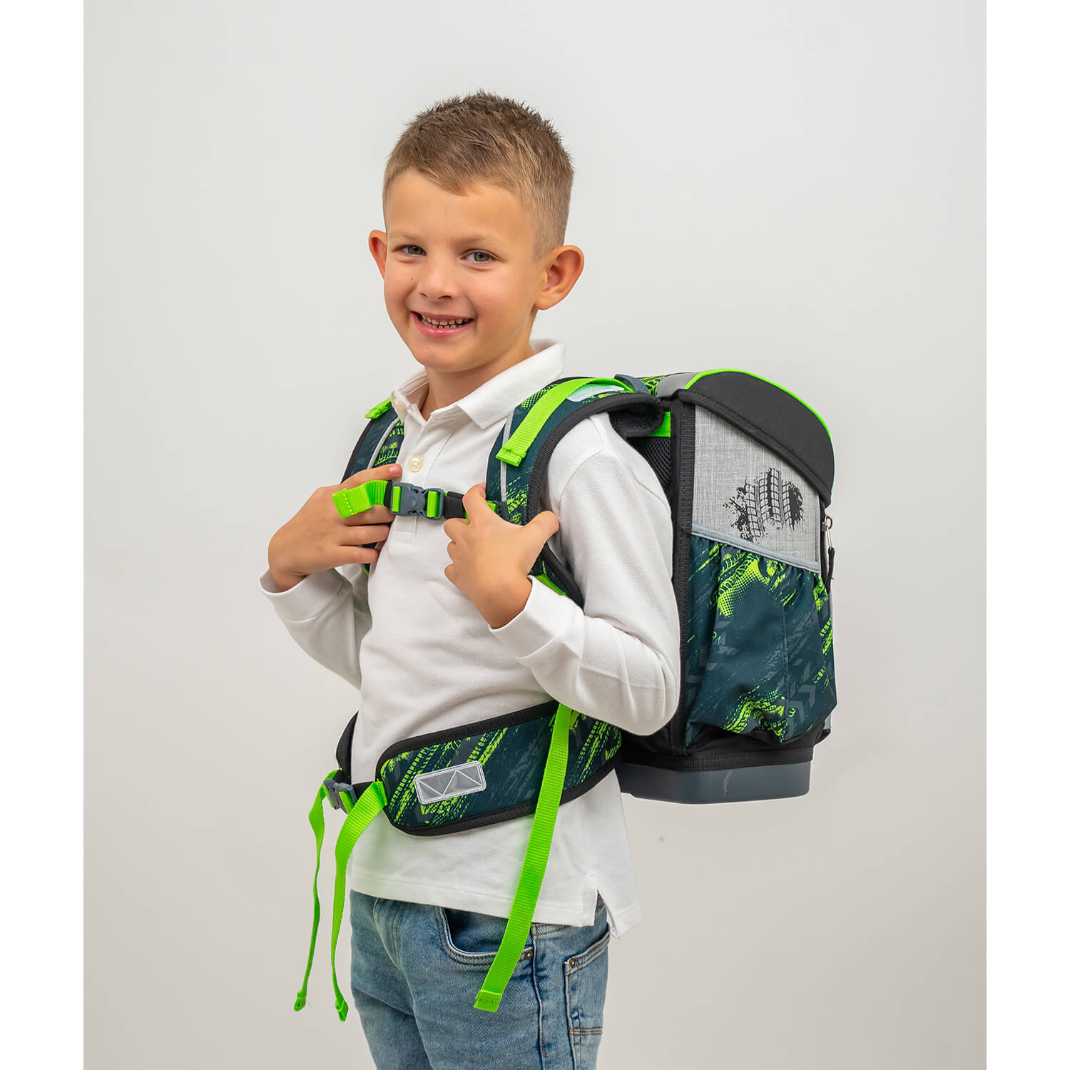 Customize Me Green Tractor schoolbag set 4 pcs
