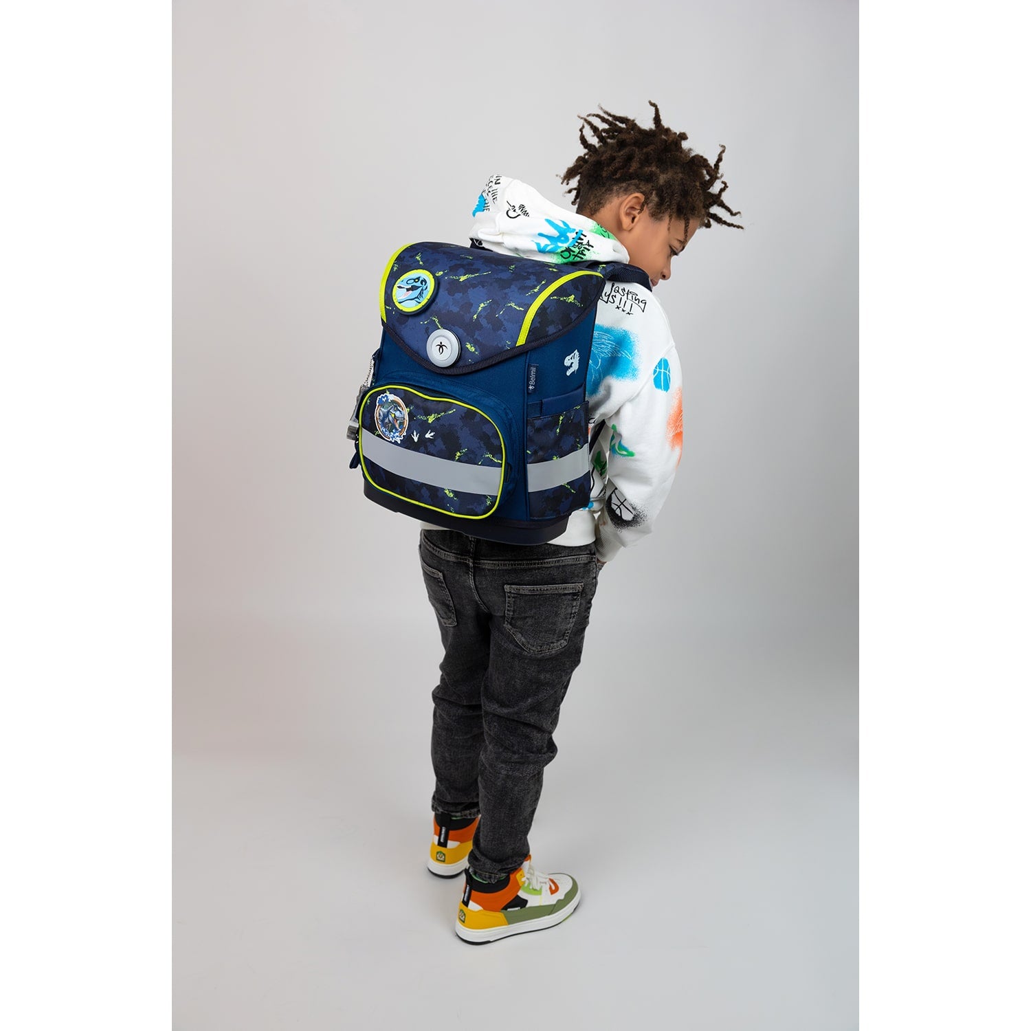 Belmil Compact T-rex School Bag Set – 5-Piece Ergonomic Backpack with AGR Certificate, Fidlock Buckle & 4 Decorative Patches featuring adjustable straps and ergonomic design for children's comfort.