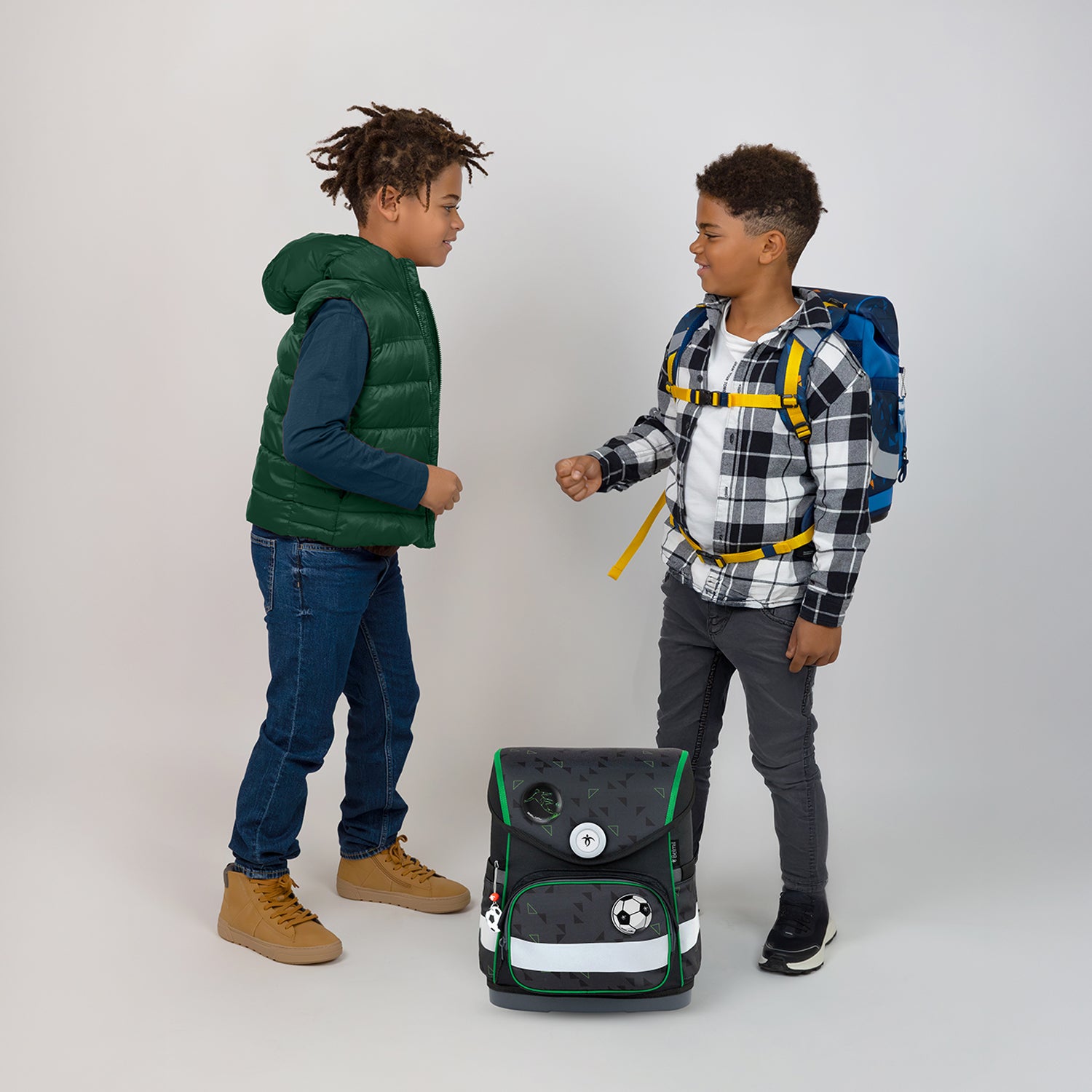 Ergonomische Schulranzen-Set für Jungen – Belmil Compact Striker X (5-teilig)