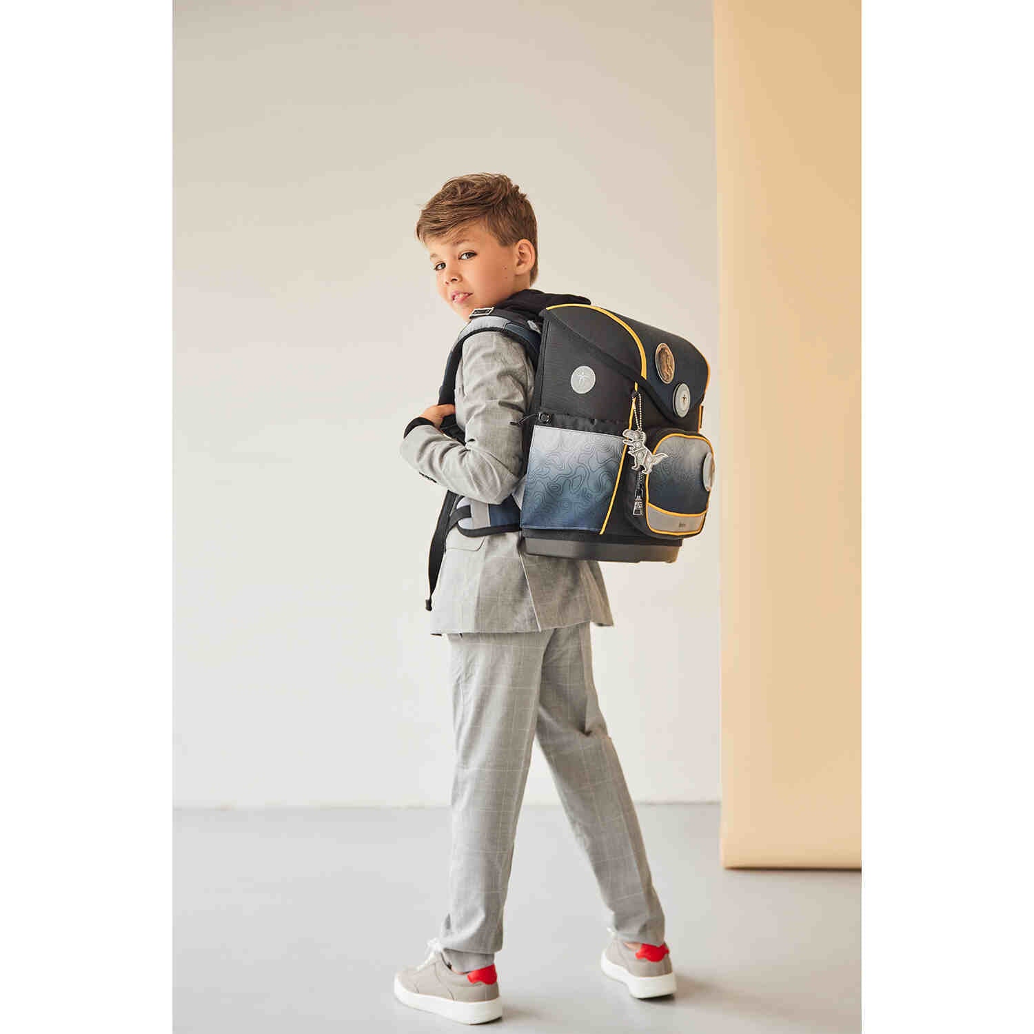 Premium Compact Plus Black Grey Schulranzen Set 5tlg.