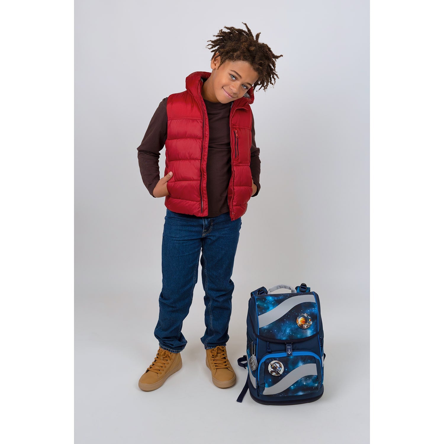 Detachable adjustable hip belt of Belmil Smarty Galaxy school bag for improved weight distribution, perfect for kids on the go.