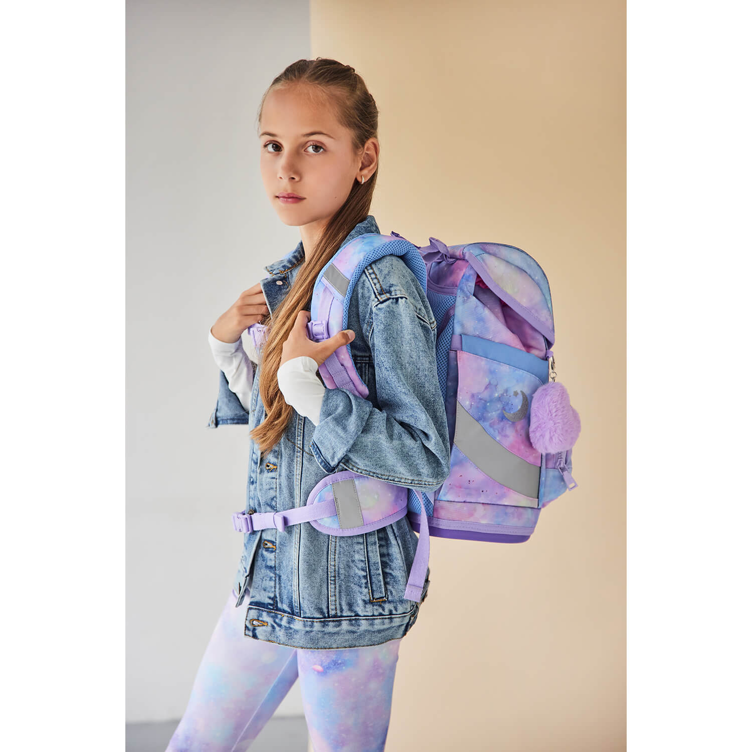 Close-up of the Premium Belmil School Bag Set for Girls – Smarty Plus Moonlight schoolbag set 6 pcs with German Fidlock magnetic buckle and filled pencil case.