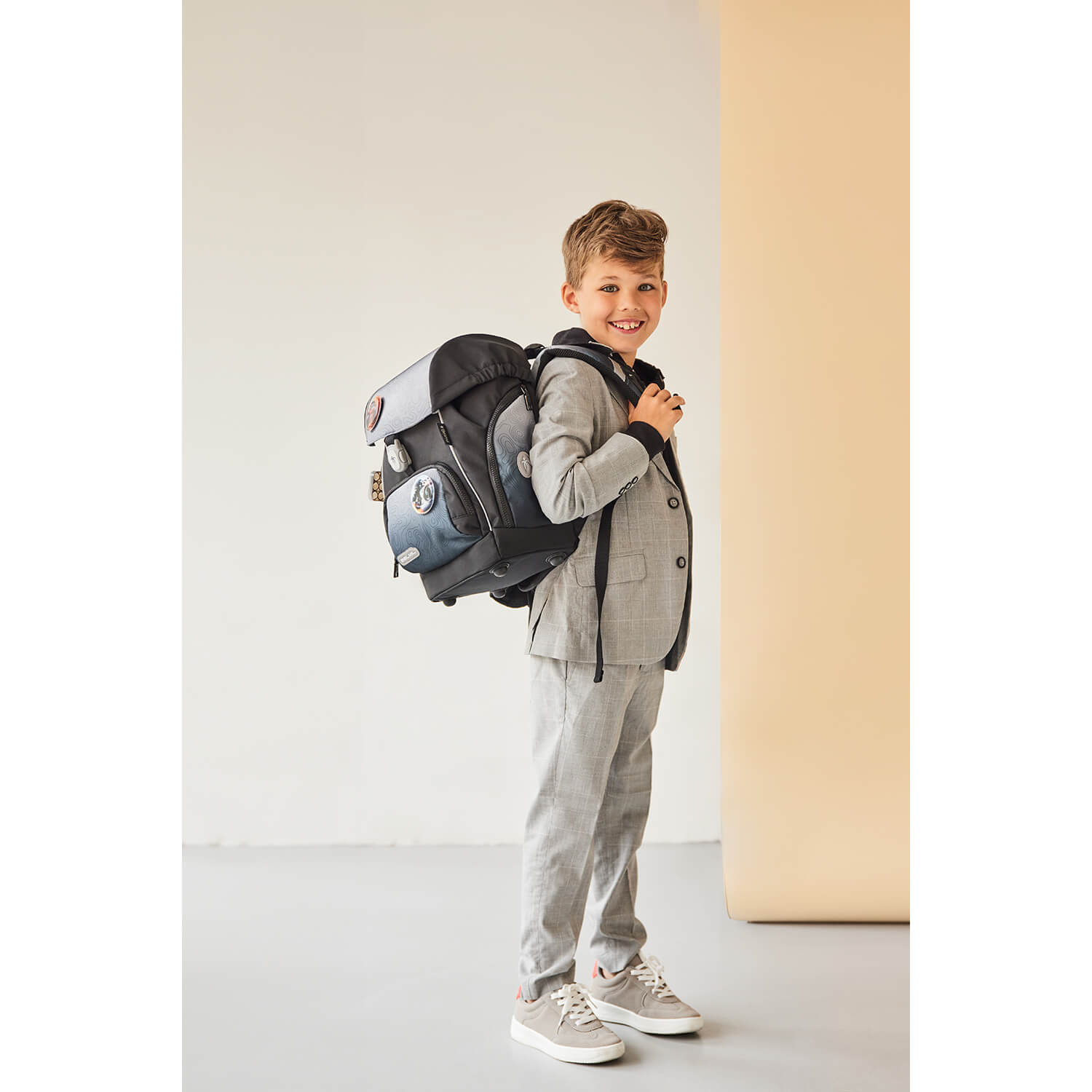Premium Comfy Plus Black Grey Schulranzen Set 6tlg.