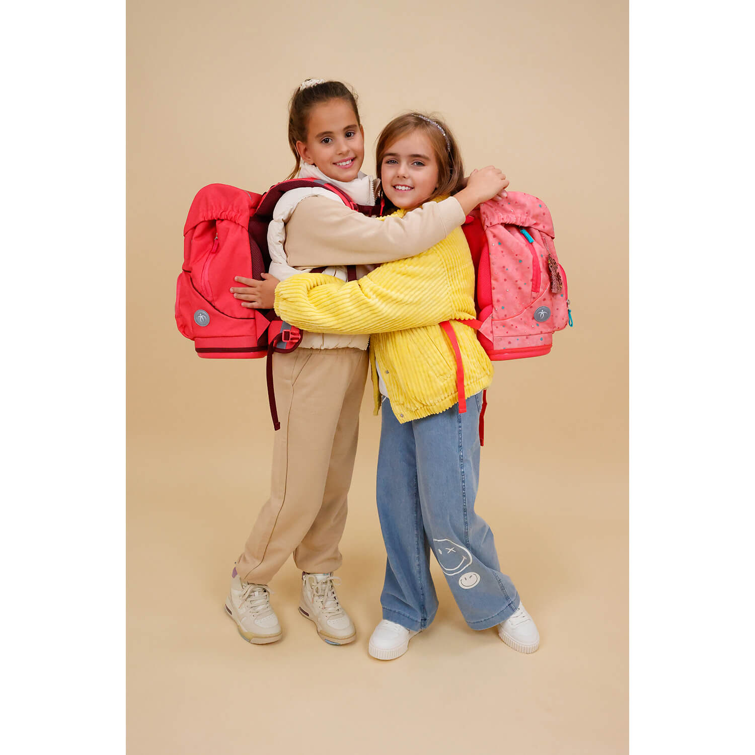 Ergonomic School Bag Set for Girls – Belmil Motion Blue Bird schoolbag set 5 pcs showcasing a breathable padded back panel.
