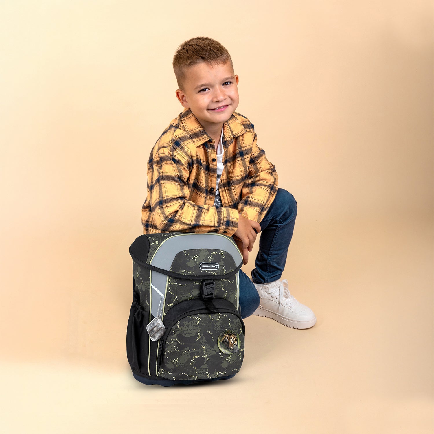 Ergonomische Schulranzen-Set für Jungen – Belmil Maxi Night Hunter (5-teilig)