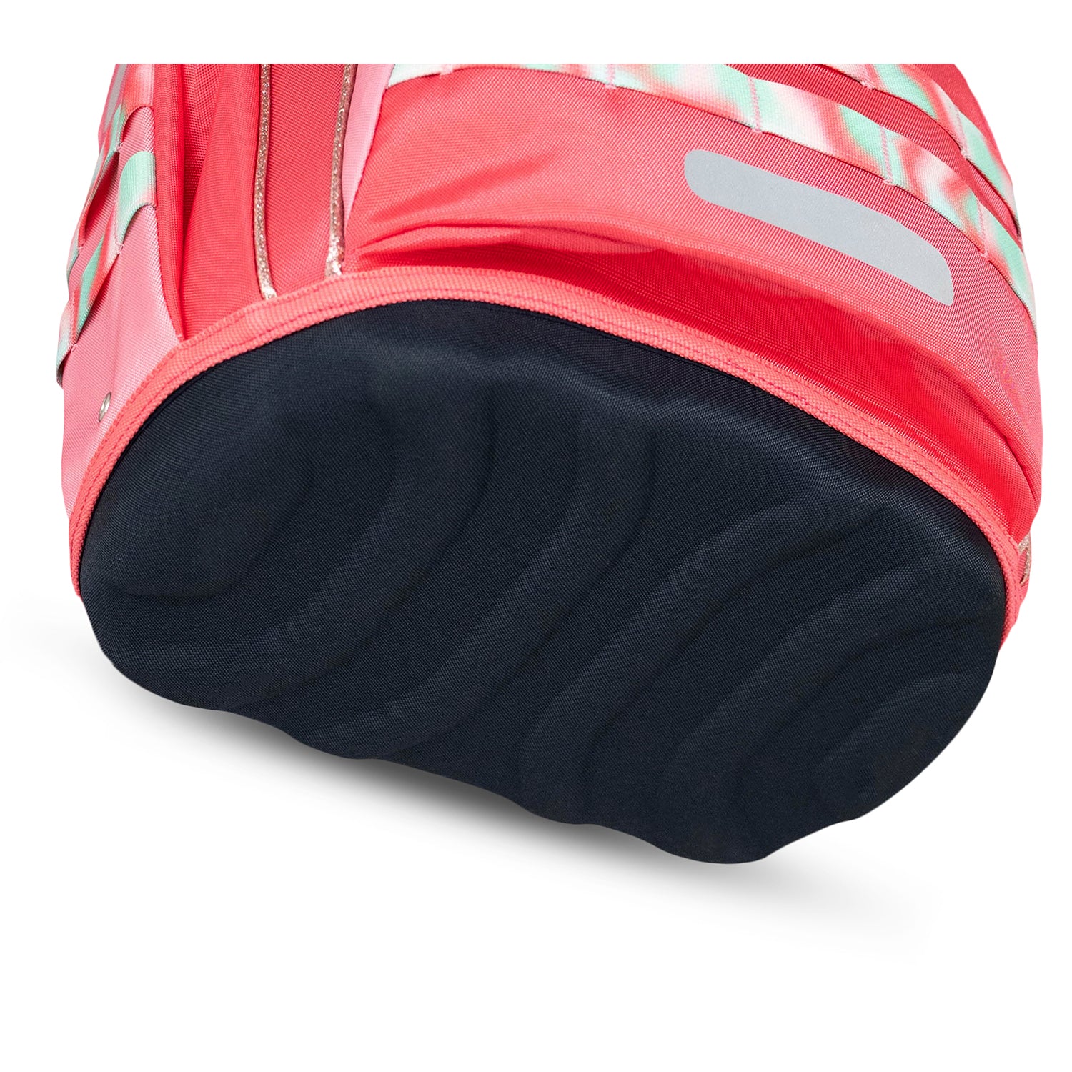 German Fidlock magnetic buckle on the Premium Belmil School Bag Set for Girls – Maxi Plus Aurora schoolbag set 6 pcs for secure and easy access.