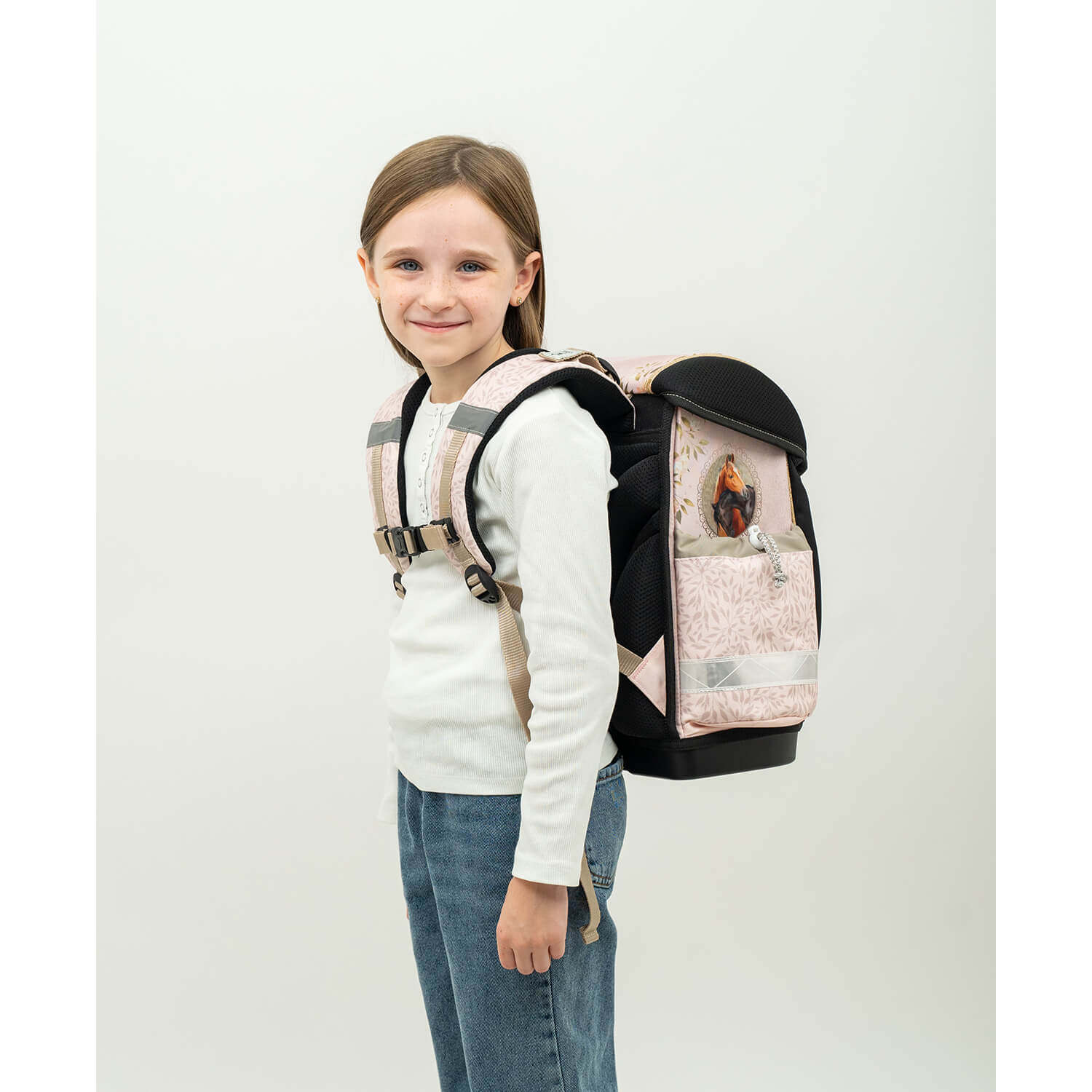 Classy Horse Chestnut schoolbag set 4 pcs